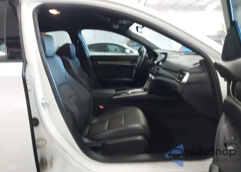 2022 Honda Accord Hybrid Sport z USA, uszkodzony, nr VIN 1HGCV3F25NA037346